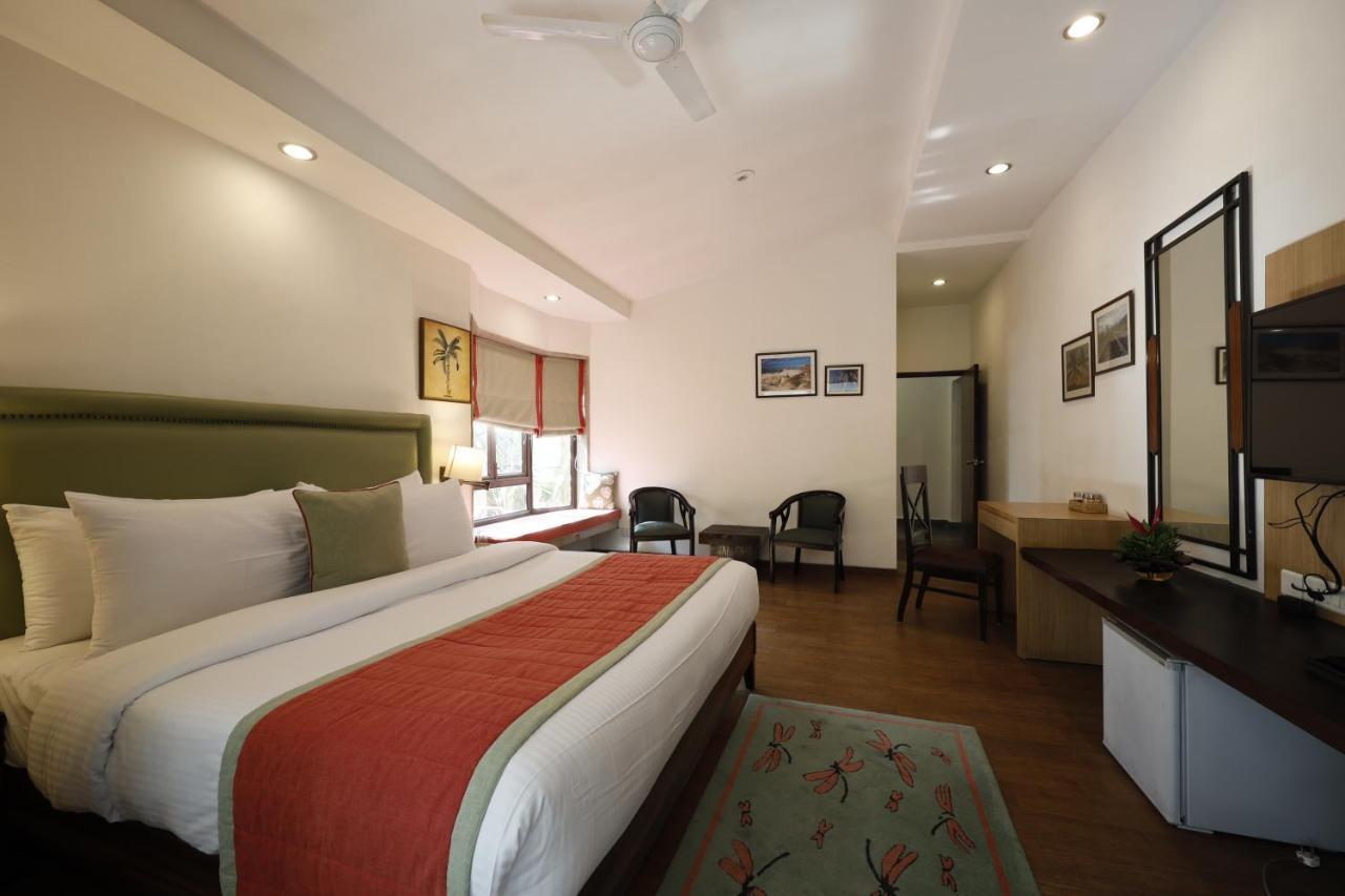 The Riverview Retreat Corbett By Leisure Hotels Garjia Exterior foto