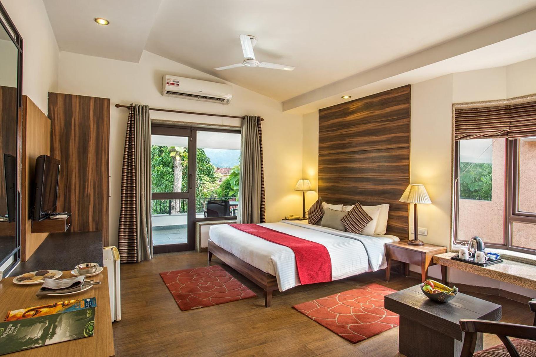 The Riverview Retreat Corbett By Leisure Hotels Garjia Exterior foto